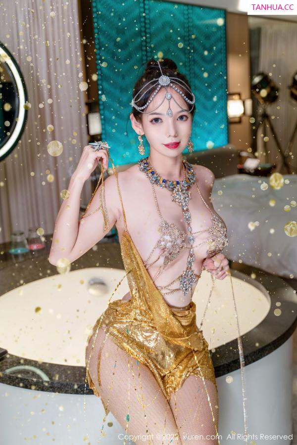 大美媚京  [XiuRen]高清写真图 2022.09.08 No.5559 大美妞儿第27张图片
